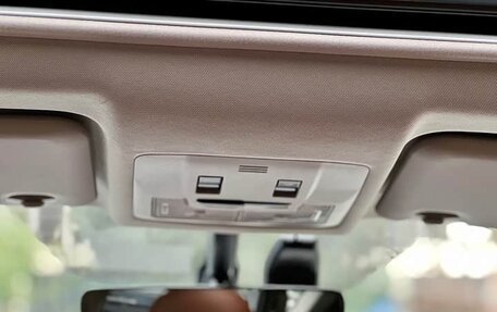 Toyota RAV4, 2019 год, 2 235 000 рублей, 18 фотография