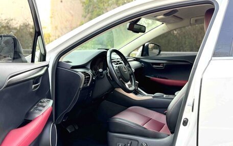 Lexus NX I, 2019 год, 2 900 000 рублей, 4 фотография