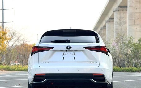 Lexus NX I, 2019 год, 2 900 000 рублей, 8 фотография