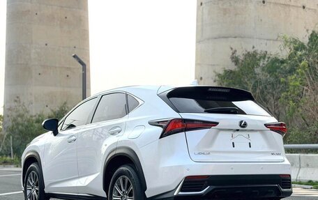 Lexus NX I, 2019 год, 2 900 000 рублей, 9 фотография