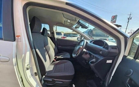 Toyota Sienta II, 2022 год, 1 081 027 рублей, 8 фотография