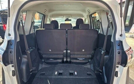 Toyota Sienta II, 2022 год, 1 081 027 рублей, 24 фотография