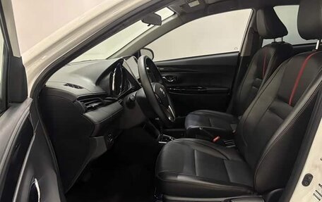 Toyota Yaris XP150 рестайлинг, 2026 год, 1 280 000 рублей, 12 фотография