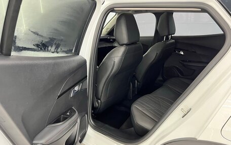 Peugeot 2008 II, 2022 год, 1 600 000 рублей, 14 фотография