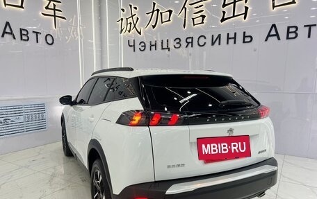 Peugeot 2008 II, 2022 год, 1 600 000 рублей, 6 фотография