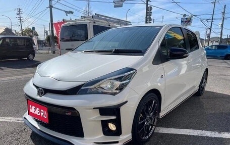 Toyota Vitz, 2018 год, 816 027 рублей, 1 фотография