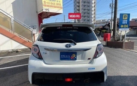 Toyota Vitz, 2018 год, 816 027 рублей, 4 фотография