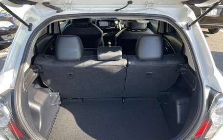 Toyota Vitz, 2018 год, 816 027 рублей, 20 фотография