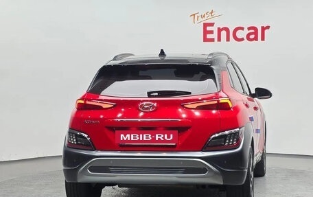 Hyundai Kona I, 2022 год, 1 790 000 рублей, 4 фотография