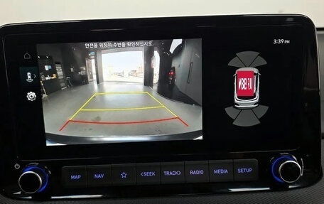 Hyundai Kona I, 2022 год, 1 790 000 рублей, 9 фотография