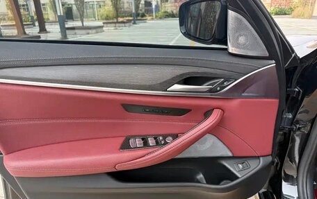 BMW 5 серия, 2021 год, 5 675 007 рублей, 6 фотография