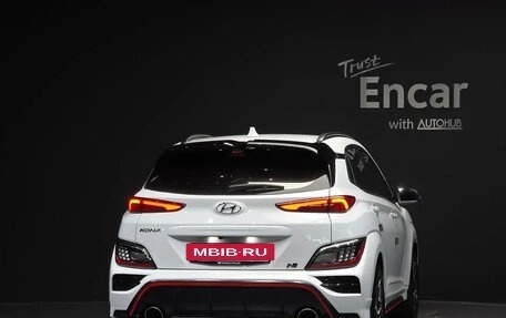 Hyundai Kona I, 2022 год, 2 303 000 рублей, 4 фотография