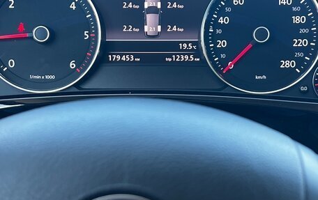 Volkswagen Touareg III, 2017 год, 3 200 000 рублей, 15 фотография