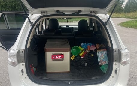 Mitsubishi Outlander III рестайлинг 3, 2014 год, 1 450 000 рублей, 4 фотография