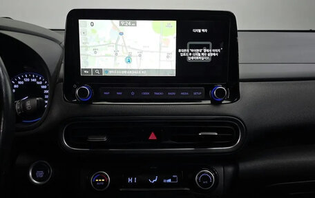 Hyundai Kona I, 2022 год, 1 650 000 рублей, 13 фотография