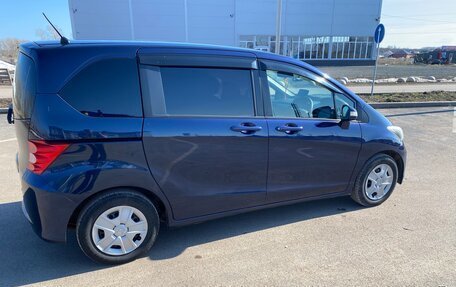Honda Freed I, 2011 год, 950 000 рублей, 5 фотография