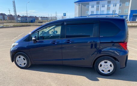 Honda Freed I, 2011 год, 950 000 рублей, 8 фотография