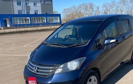 Honda Freed I, 2011 год, 950 000 рублей, 2 фотография