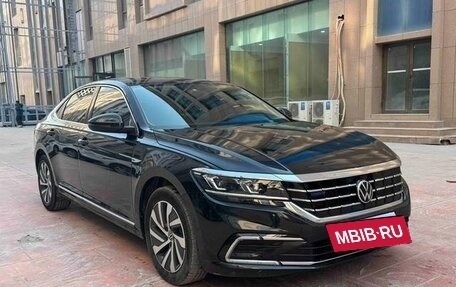 Volkswagen Passat B8 рестайлинг, 2022 год, 1 840 000 рублей, 3 фотография