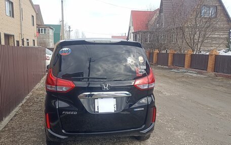 Honda Freed II, 2018 год, 1 600 000 рублей, 5 фотография