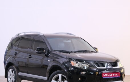 Mitsubishi Outlander III рестайлинг 3, 2008 год, 1 199 000 рублей, 1 фотография