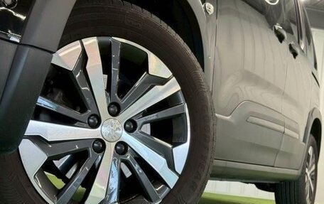 Peugeot Rifter I, 2023 год, 1 840 000 рублей, 16 фотография