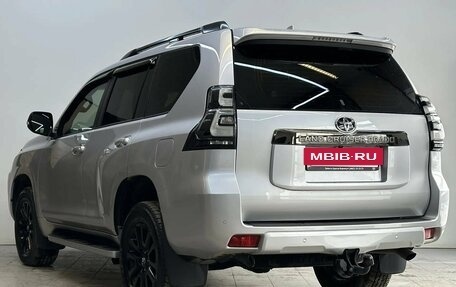 Toyota Land Cruiser Prado 150 рестайлинг 2, 2021 год, 7 600 000 рублей, 7 фотография