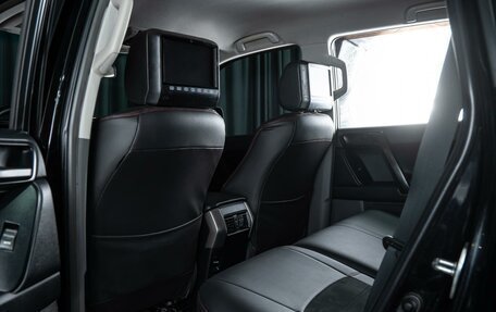 Toyota Land Cruiser Prado 150 рестайлинг 2, 2011 год, 2 769 000 рублей, 11 фотография