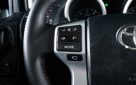 Toyota Land Cruiser Prado 150 рестайлинг 2, 2011 год, 2 769 000 рублей, 21 фотография