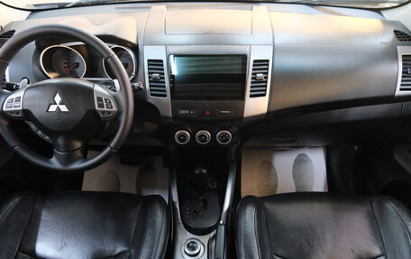 Mitsubishi Outlander III рестайлинг 3, 2008 год, 1 199 000 рублей, 15 фотография