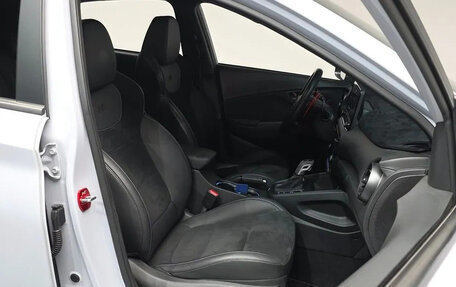 Hyundai Kona I, 2022 год, 2 483 000 рублей, 6 фотография