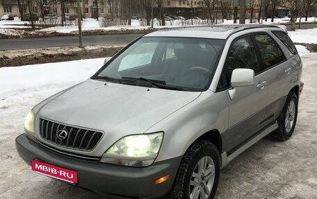 Lexus RX IV рестайлинг, 2002 год, 630 000 рублей, 3 фотография