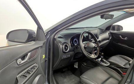 Hyundai Kona I, 2022 год, 1 620 000 рублей, 12 фотография