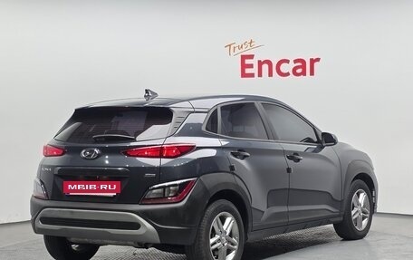 Hyundai Kona I, 2022 год, 1 620 000 рублей, 3 фотография