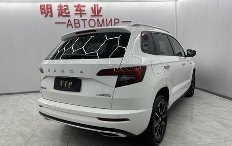 Skoda Karoq I, 2022 год, 1 998 000 рублей, 5 фотография