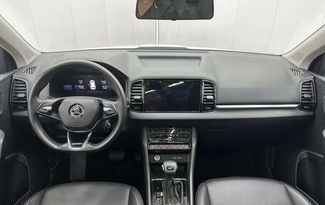 Skoda Karoq I, 2022 год, 1 998 000 рублей, 8 фотография