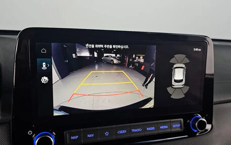 Hyundai Kona I, 2022 год, 2 321 000 рублей, 8 фотография