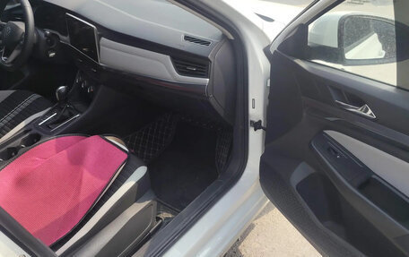 Volkswagen Bora, 2022 год, 1 411 000 рублей, 7 фотография