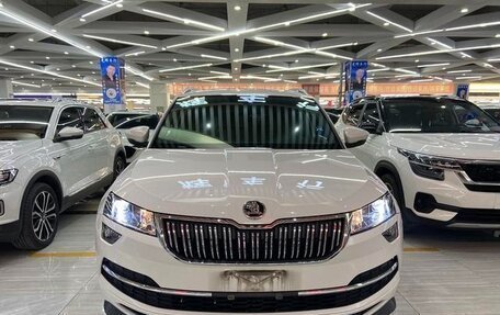 Skoda Karoq I, 2021 год, 1 997 000 рублей, 2 фотография