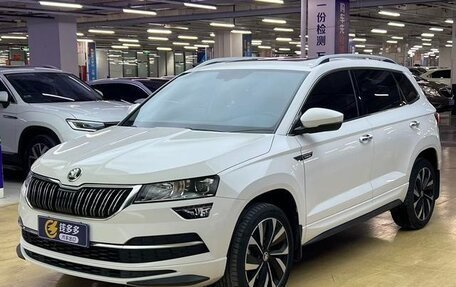 Skoda Karoq I, 2022 год, 2 038 000 рублей, 3 фотография