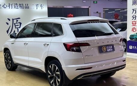 Skoda Karoq I, 2022 год, 2 038 000 рублей, 4 фотография