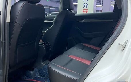 Skoda Karoq I, 2022 год, 2 038 000 рублей, 8 фотография