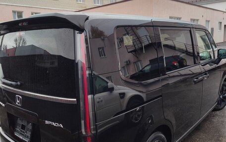 Honda Stepwgn, 2022 год, 2 900 000 рублей, 4 фотография