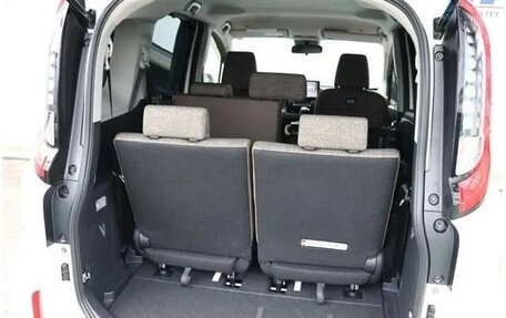 Toyota Sienta, 2022 год, 1 098 027 рублей, 30 фотография