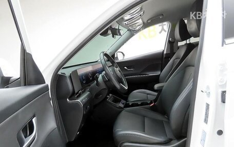 Hyundai Kona, 2023 год, 2 120 000 рублей, 13 фотография