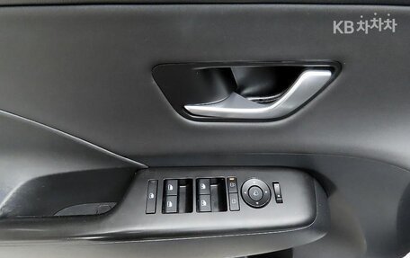 Hyundai Kona, 2023 год, 2 120 000 рублей, 11 фотография