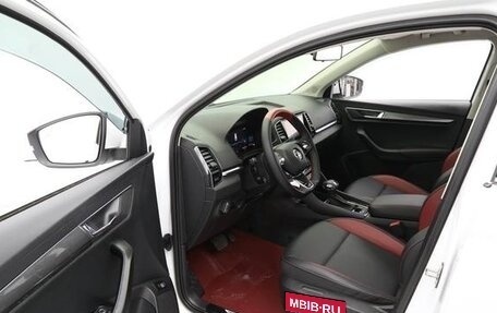 Skoda Karoq I, 2023 год, 2 095 000 рублей, 7 фотография