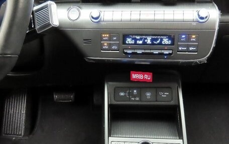 Hyundai Kona, 2023 год, 2 120 000 рублей, 16 фотография