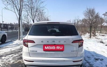 Skoda Karoq I, 2022 год, 2 096 000 рублей, 5 фотография