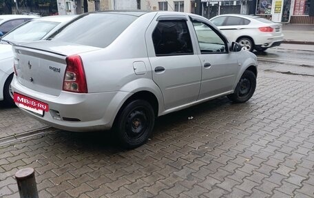 Renault Logan I, 2014 год, 450 000 рублей, 3 фотография